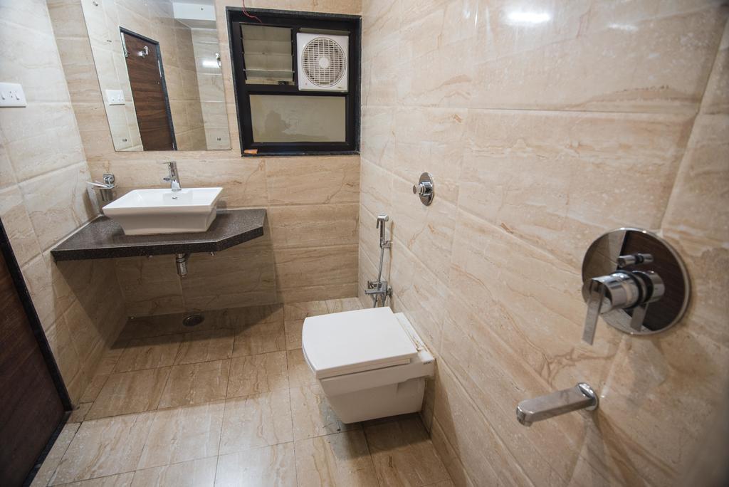 Hotel Crown Palace Bhopal Exterior foto